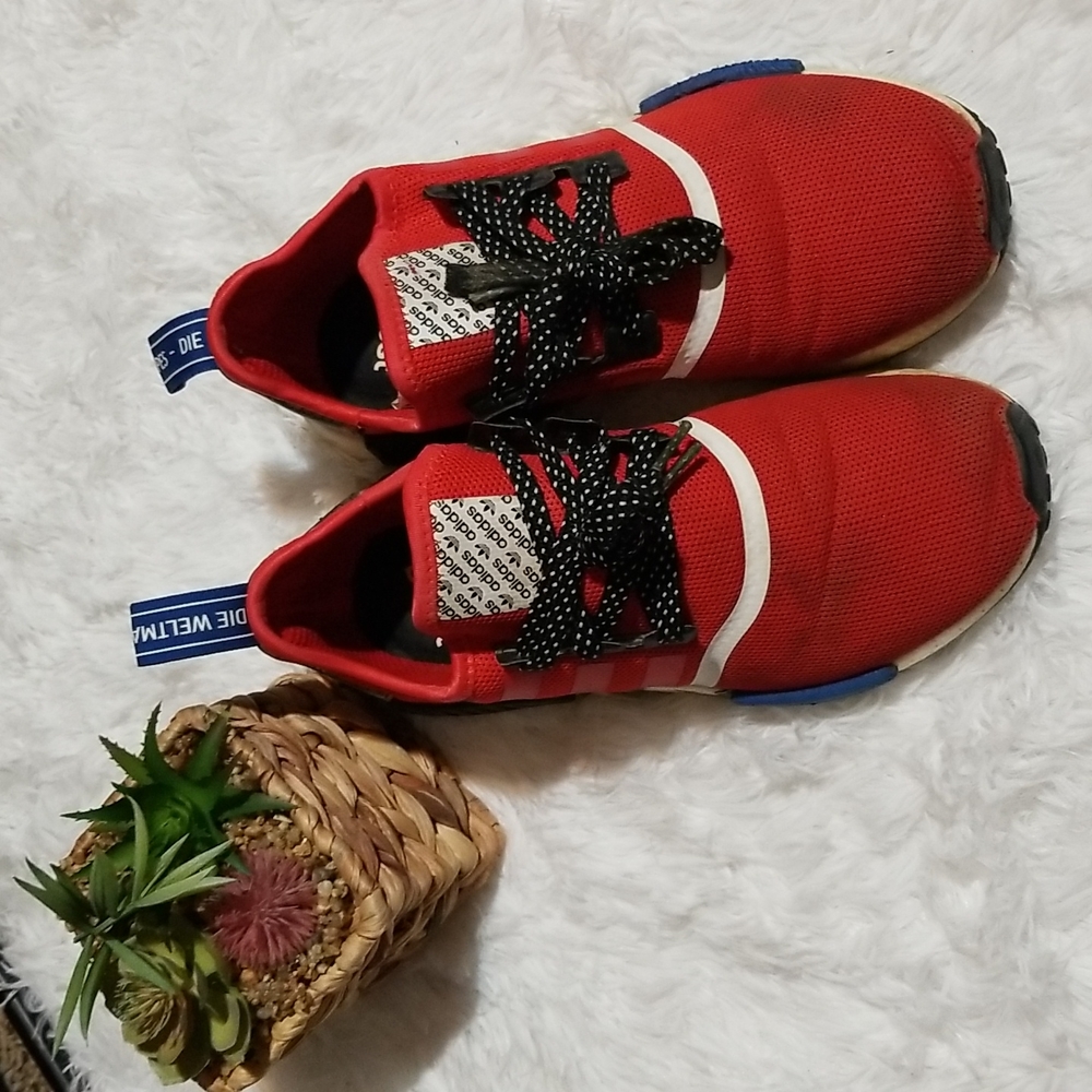 Adidas NMD, Size Youth/Men's 7 = Women's 8.5